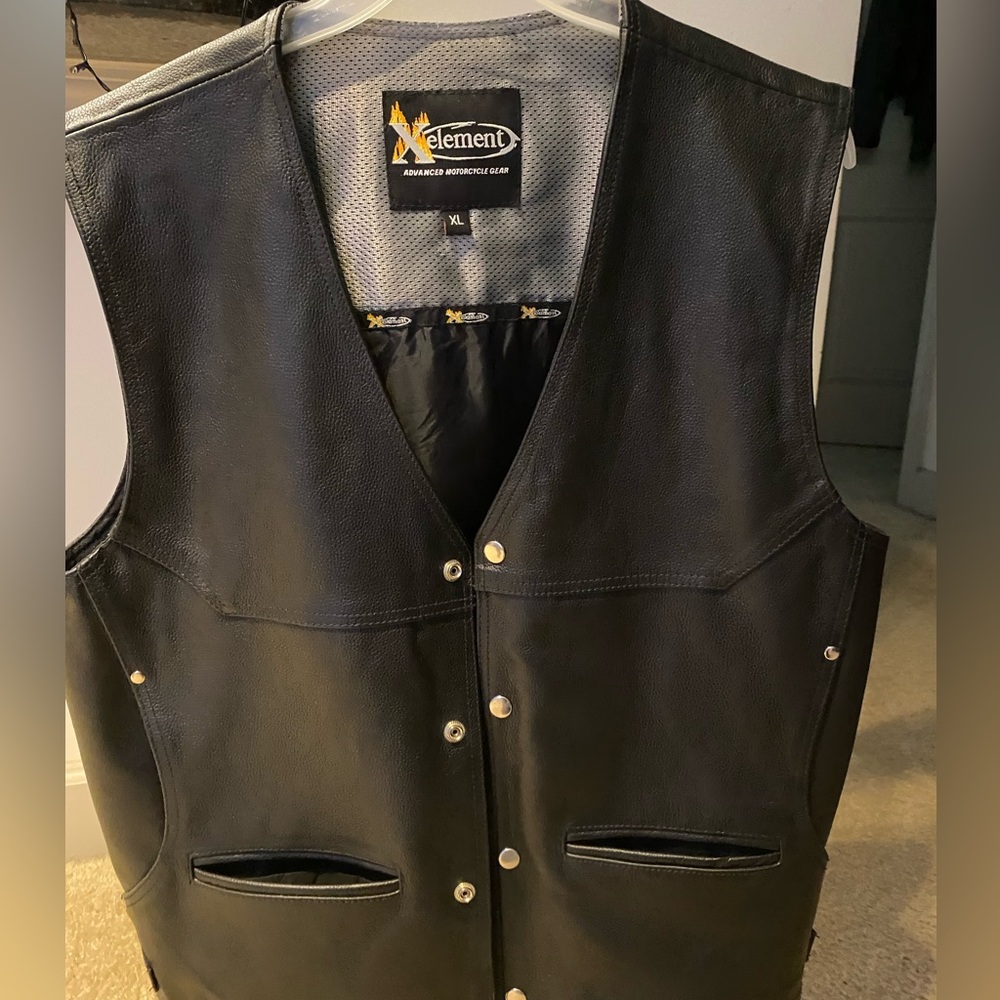 Xelement XL Men's 'Road King' Leather Biker Vest in Black